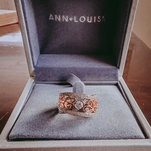 Size 5.5 white & Rose Gold Diamond Ann louise Anniversary Band 500 OBO